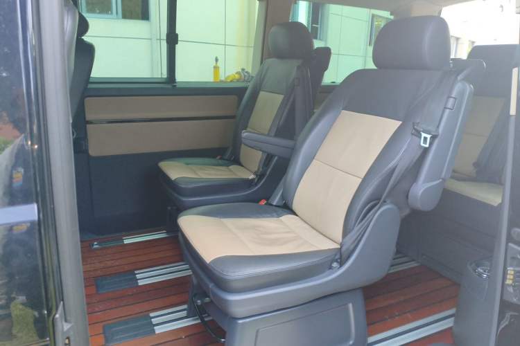 Used Volkswagen Multivan 2012 2.0 TSI Four-Wheel Drive Deluxe Edition Left Rear Seat