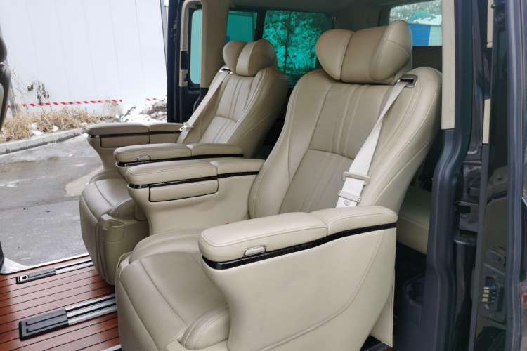 Used Volkswagen Multivan 2012 2.0 TSI Four-Wheel Drive Deluxe Edition Left Rear Seat
