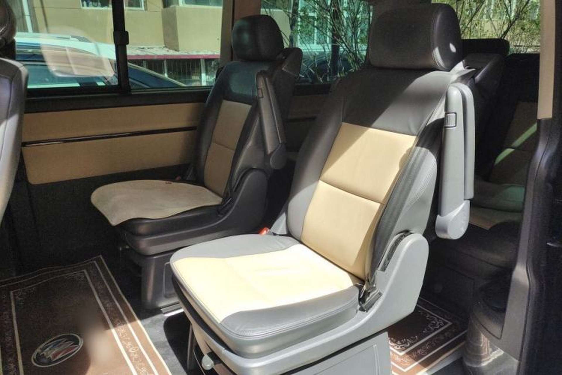 Used Volkswagen Multivan 2012 2.0 TSI Four-Wheel Drive Deluxe Edition Left Rear Seat
