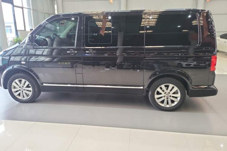 Used Volkswagen Multivan 2012 2.0 TSI Four-Wheel Drive Deluxe Edition Left Side
