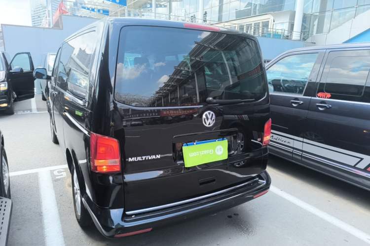 Used Volkswagen Multivan 2012 2.0 TSI Two-Wheel-Drive Luxury Edition Rear Left 45 Deg