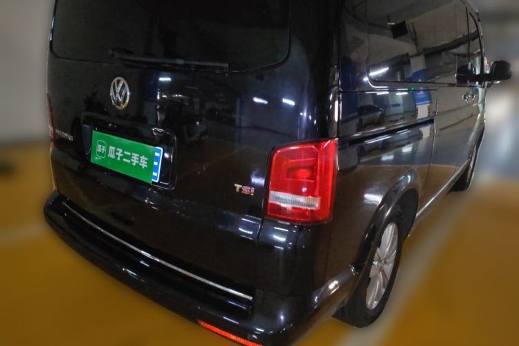 Used Volkswagen Multivan 2012 2.0 TSI Two-Wheel-Drive Luxury Edition Rear Right 45 Deg