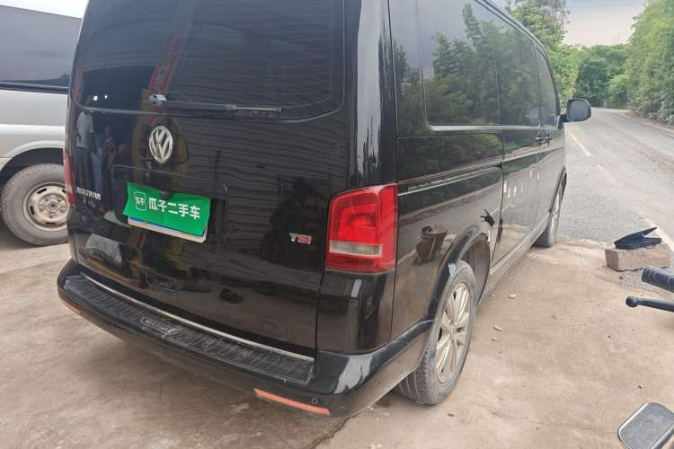 Used Volkswagen Multivan 2012 2.0 TSI Two-Wheel-Drive Luxury Edition Rear Right 45 Deg