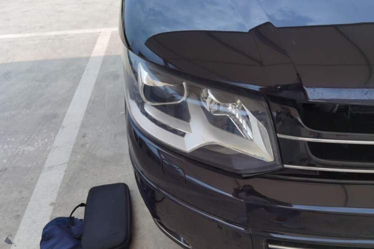 Used Volkswagen Multivan 2012 2.0 TSI Two-Wheel-Drive Luxury Edition Right Front Headlight