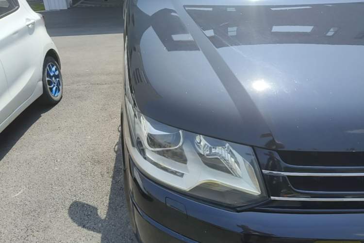 Used Volkswagen Multivan 2012 2.0 TSI Two-Wheel-Drive Luxury Edition Right Front Headlight