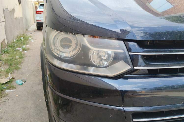Used Volkswagen Multivan 2012 2.0 TSI Two-Wheel Drive Business Edition Right Front Headlight