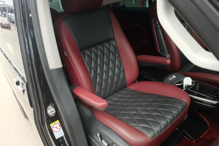Used Volkswagen Multivan 2012 2.0 TSI Two-Wheel-Drive Luxury Edition Right Front Seat
