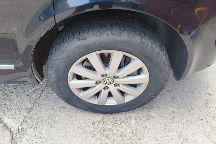 Used Volkswagen Multivan 2012 2.0 TSI Four-Wheel Drive Deluxe Edition Right Front Wheel Hub