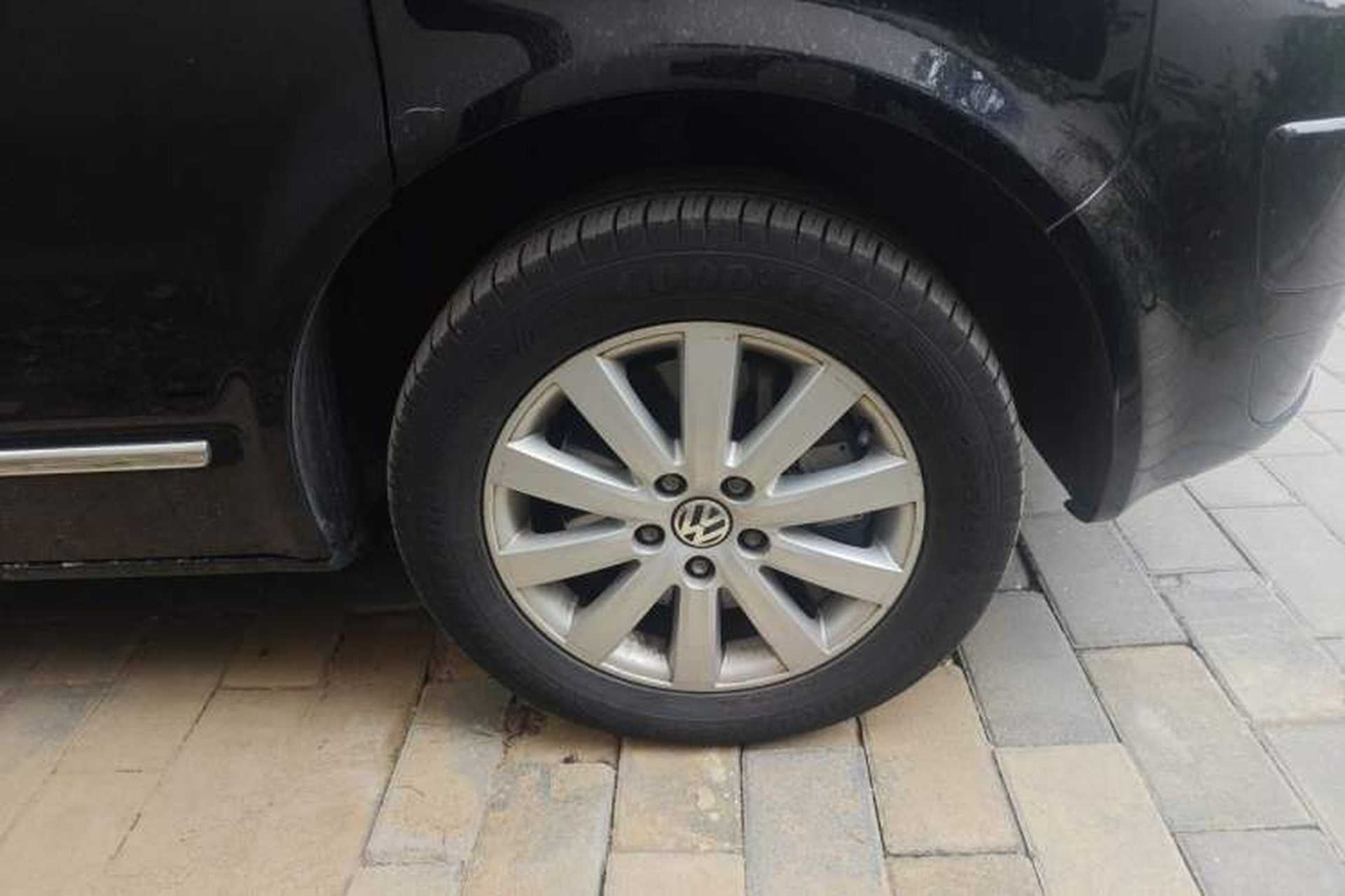 Used Volkswagen Multivan 2012 2.0 TSI Four-Wheel Drive Deluxe Edition Right Front Wheel Hub