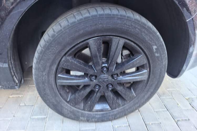 Used Volkswagen Multivan 2012 2.0 TSI Two-Wheel-Drive Luxury Edition Right Front Wheel Hub