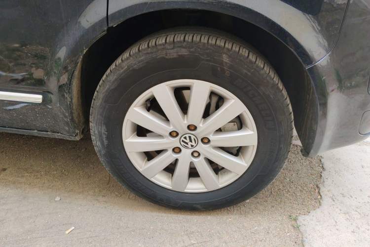 Used Volkswagen Multivan 2012 2.0 TSI Two-Wheel Drive Business Edition Right Front Wheel Hub