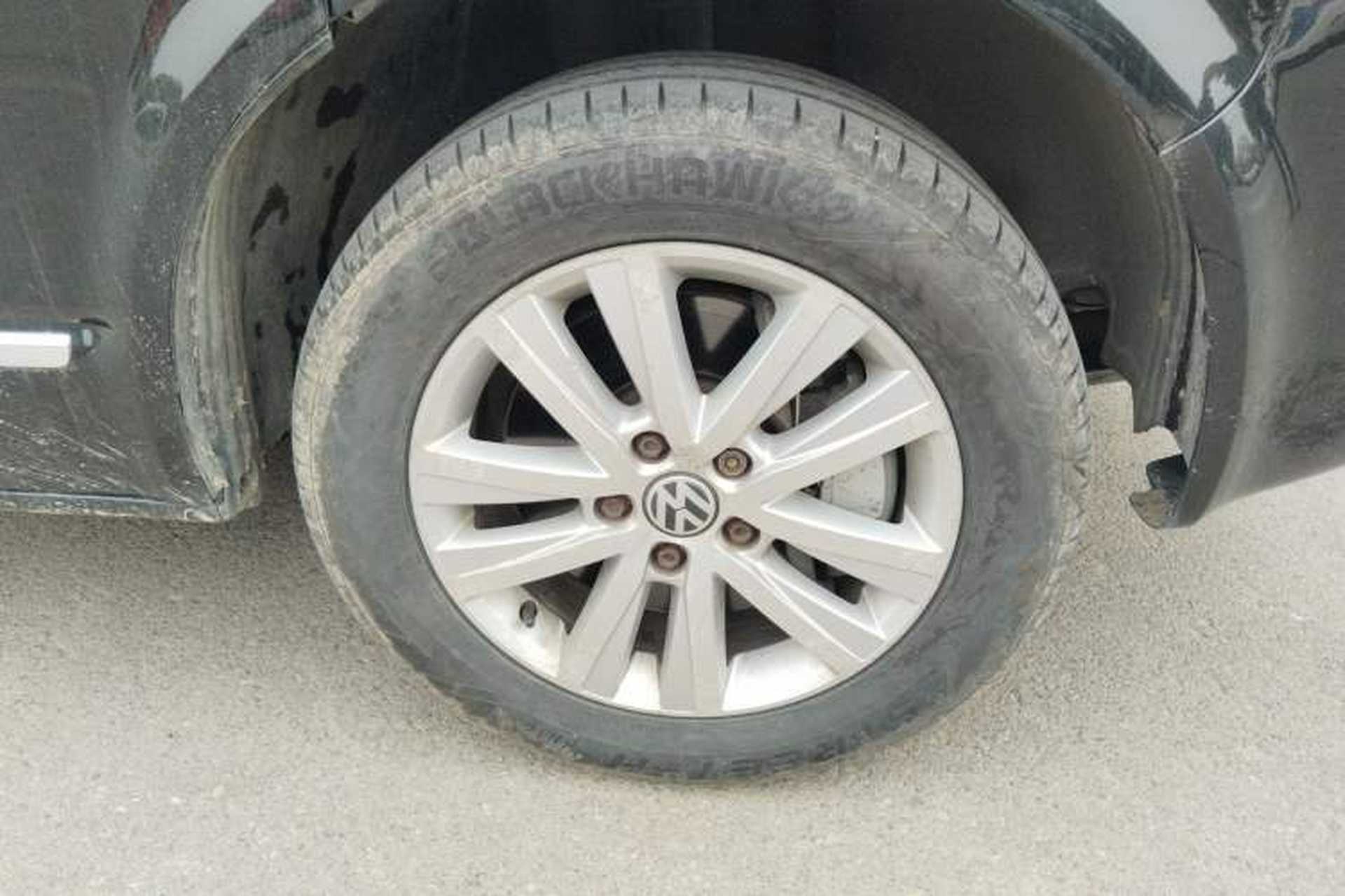 Used Volkswagen Multivan 2012 2.0 TSI Four-Wheel Drive Deluxe Edition Right Front Wheel Hub