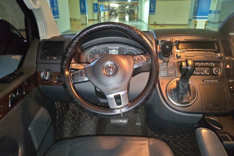 Used Volkswagen Multivan 2012 2.0 TSI Two-Wheel-Drive Luxury Edition Steering Wheel