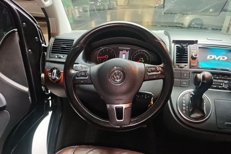 Used Volkswagen Multivan 2012 2.0 TSI Two-Wheel-Drive Luxury Edition Steering Wheel