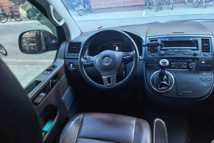 Used Volkswagen Multivan 2012 2.0 TSI Two-Wheel-Drive Luxury Edition Steering Wheel