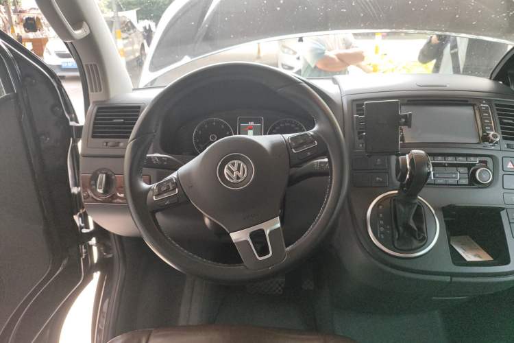 Used Volkswagen Multivan 2012 2.0 TSI Two-Wheel-Drive Luxury Edition Steering Wheel