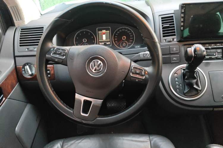 Used Volkswagen Multivan 2012 2.0 TSI Two-Wheel-Drive Luxury Edition Steering Wheel