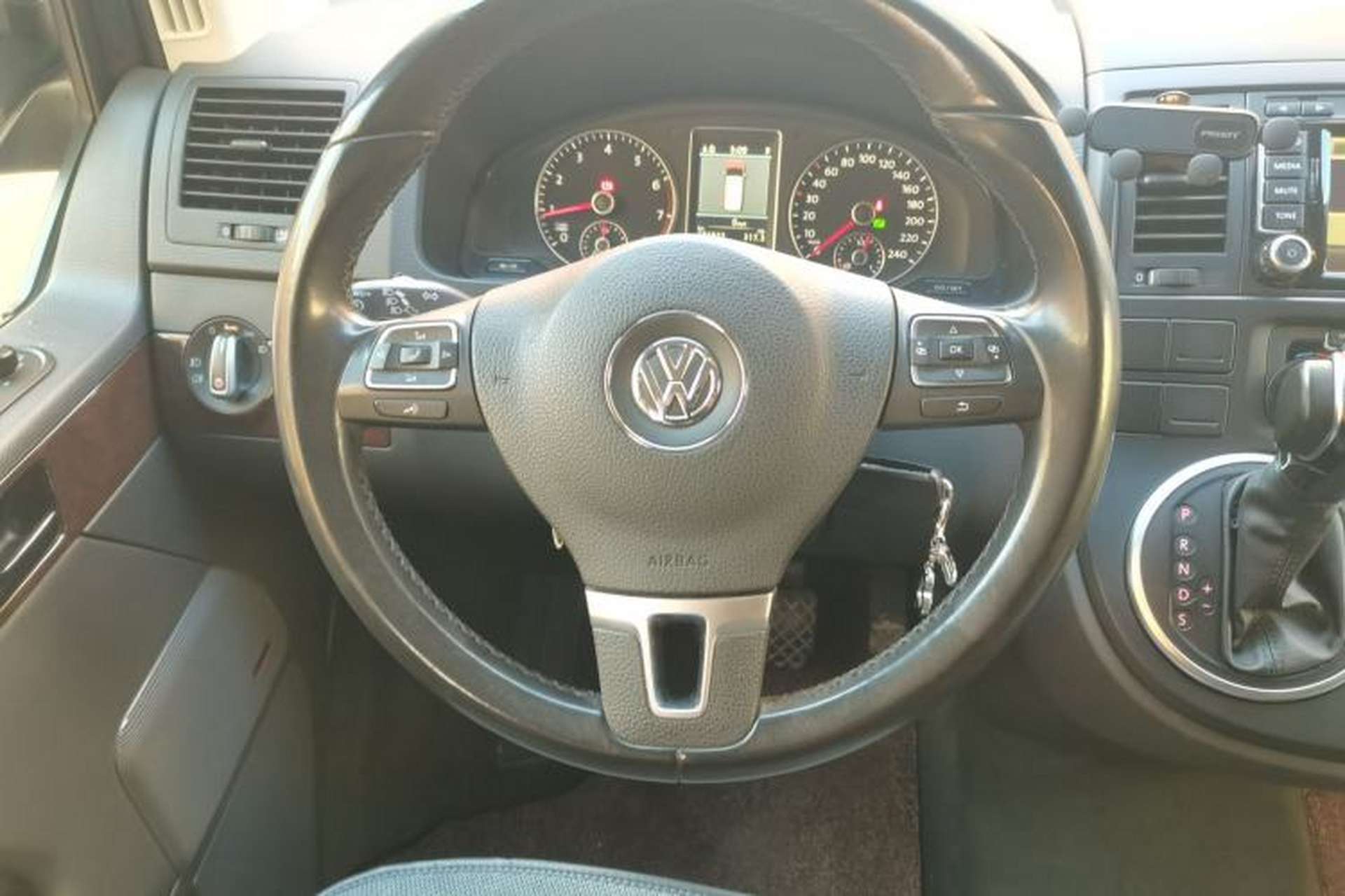 Used Volkswagen Multivan 2012 2.0 TSI Two-Wheel-Drive Luxury Edition Steering Wheel