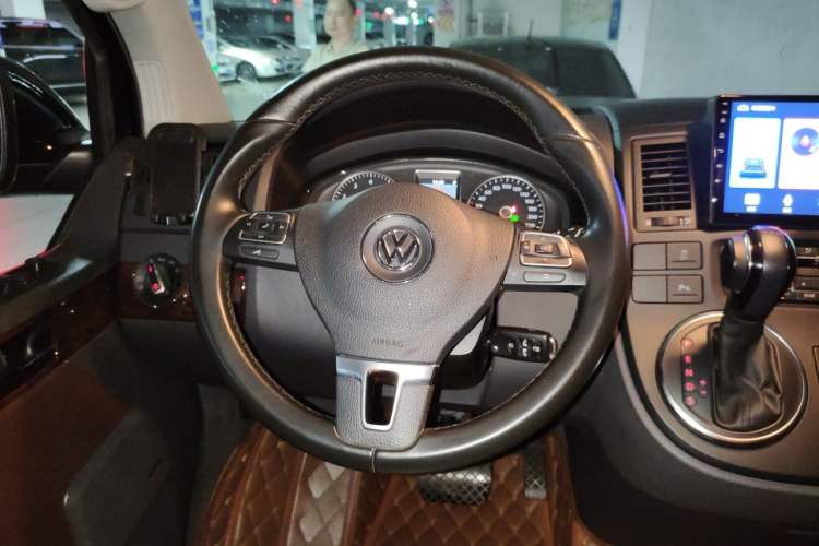 Used Volkswagen Multivan 2012 2.0 TSI Two-Wheel-Drive Luxury Edition Steering Wheel