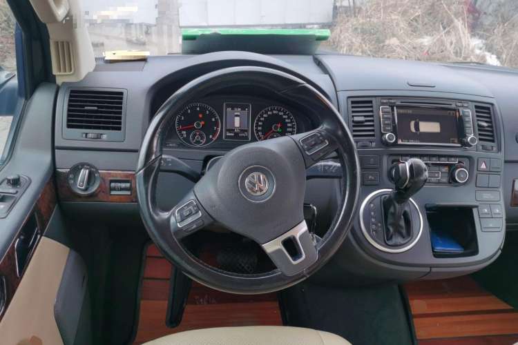Used Volkswagen Multivan 2012 2.0 TSI Four-Wheel Drive Deluxe Edition Steering Wheel