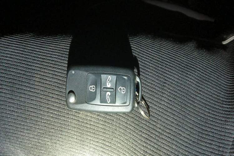 Used Volkswagen Multivan 2012 2.0 TSI Four-Wheel Drive Deluxe Edition Vehicle Key