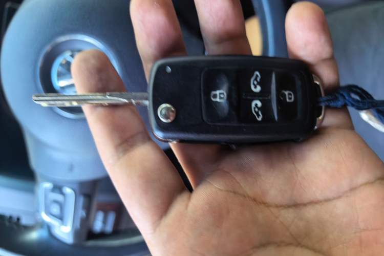 Used Volkswagen Multivan 2012 2.0 TSI Two-Wheel-Drive Luxury Edition Vehicle Key