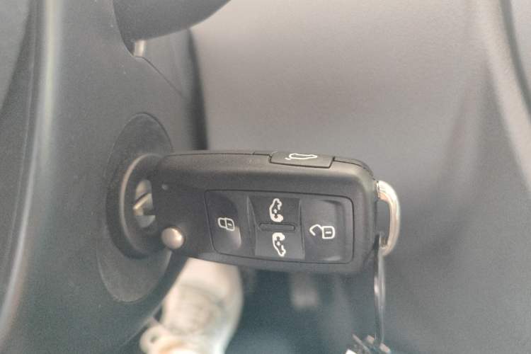 Used Volkswagen Multivan 2012 2.0 TSI Two-Wheel-Drive Luxury Edition Vehicle Key