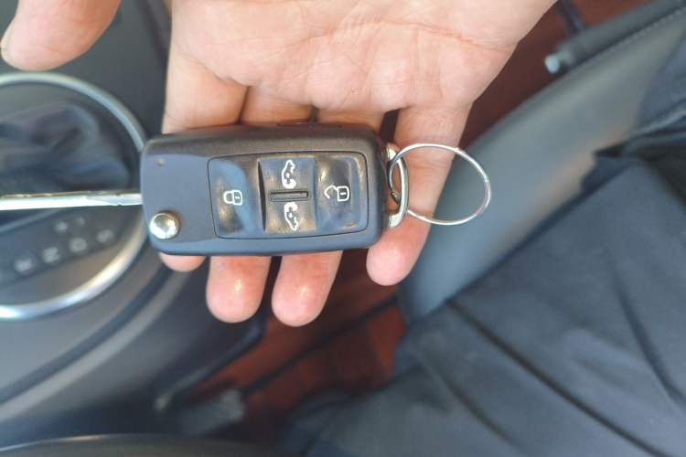 Used Volkswagen Multivan 2012 2.0 TSI Four-Wheel Drive Deluxe Edition Vehicle Key