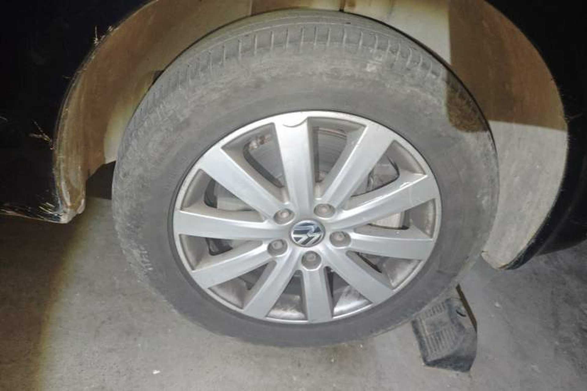 Used Volkswagen Multivan 2012 2.0 TSI Two-Wheel Drive Business Edition Right Front Wheel Hub