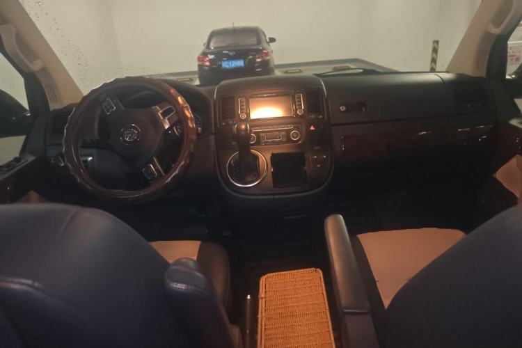 Used Volkswagen Multivan 2012 2.0 TSI Four-Wheel Drive Deluxe Edition Center Console
