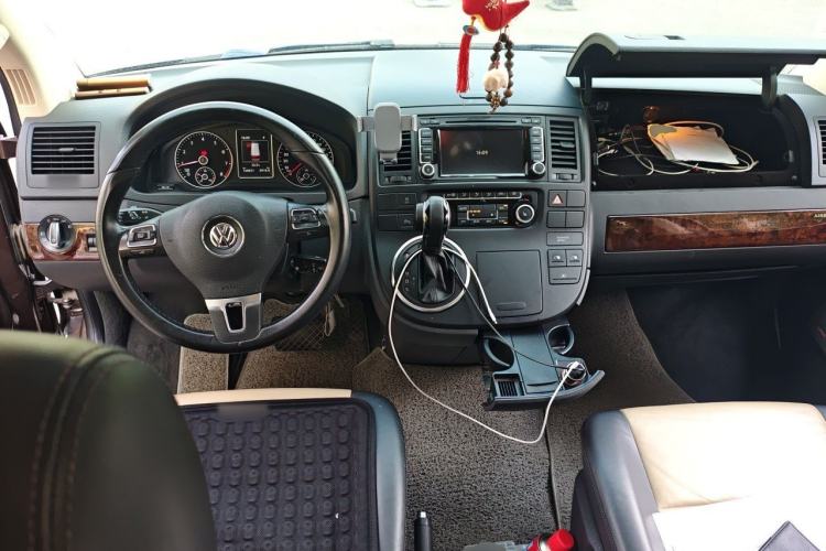 Used Volkswagen Multivan 2012 2.0 TSI Four-Wheel Drive Deluxe Edition Center Console