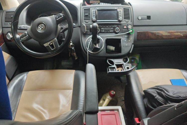 Used Volkswagen Multivan 2012 2.0 TSI Four-Wheel Drive Deluxe Edition Center Console
