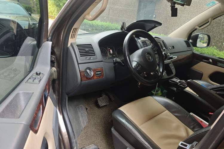 Used Volkswagen Multivan 2012 2.0 TSI Four-Wheel Drive Deluxe Edition Driver Seat