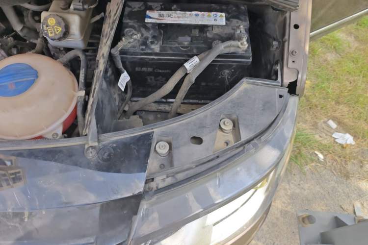 Used Volkswagen Multivan 2012 2.0 TSI Two-Wheel-Drive Luxury Edition Engine Bay Left