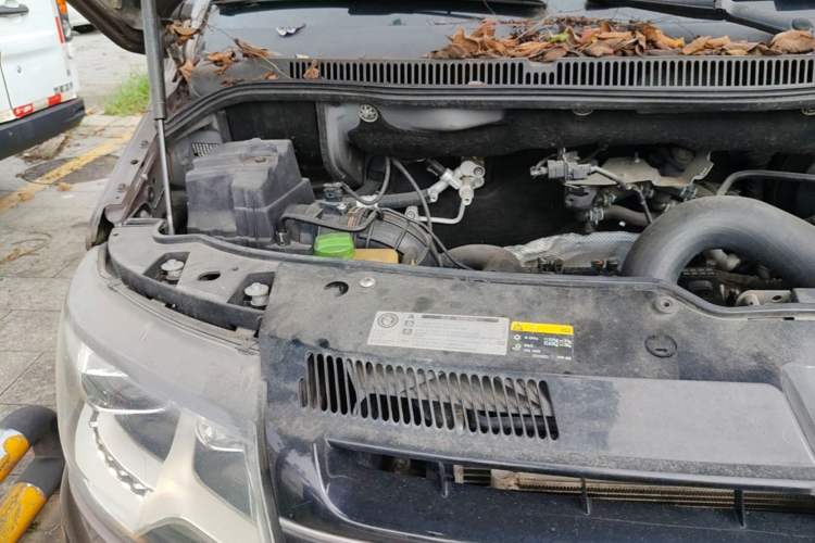 Used Volkswagen Multivan 2012 2.0 TSI Two-Wheel-Drive Luxury Edition Engine Bay Right