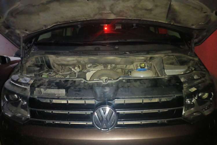 Used Volkswagen Multivan 2012 2.0 TSI Two-Wheel-Drive Luxury Edition Engine Bay
