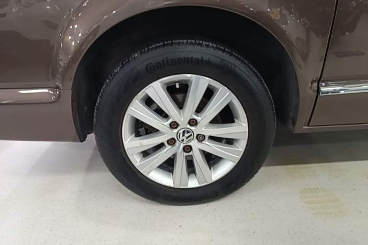 Used Volkswagen Multivan 2012 2.0 TSI Two-Wheel-Drive Luxury Edition Exterior 5