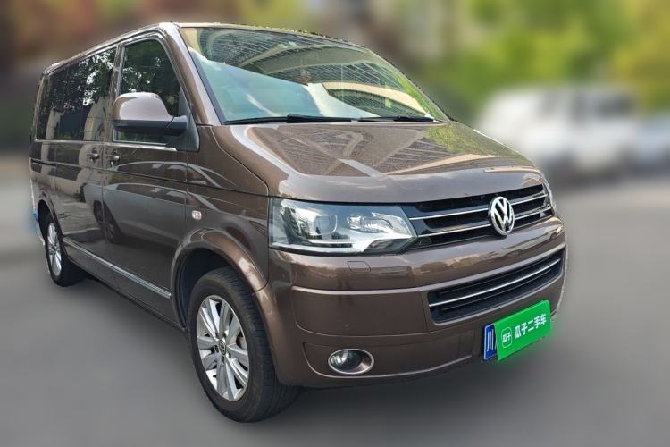 Used Volkswagen Multivan 2012 2.0 TSI Four-Wheel Drive Deluxe Edition Front Right 45 Deg