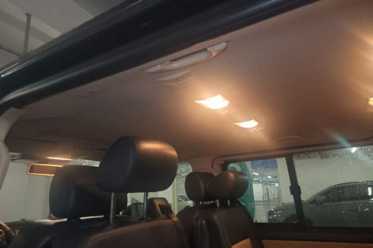 Used Volkswagen Multivan 2012 2.0 TSI Four-Wheel Drive Deluxe Edition Headliner