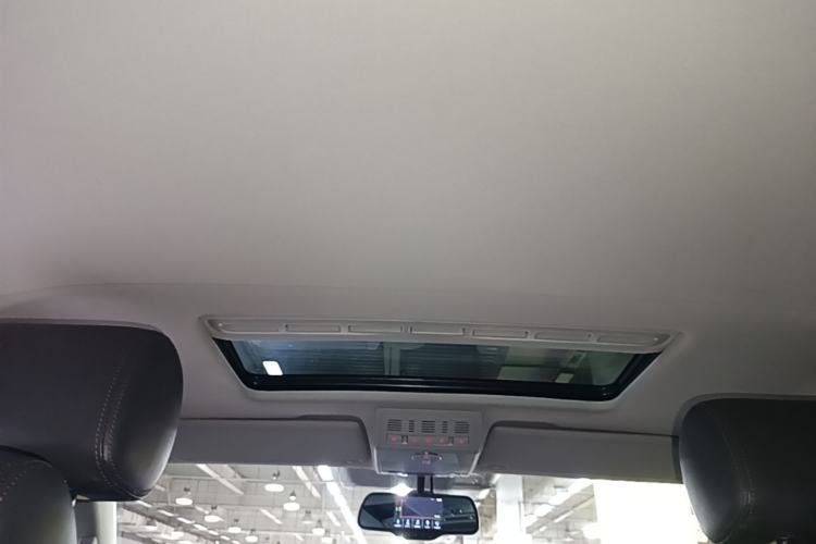 Used Volkswagen Multivan 2012 2.0 TSI Two-Wheel-Drive Luxury Edition Headliner