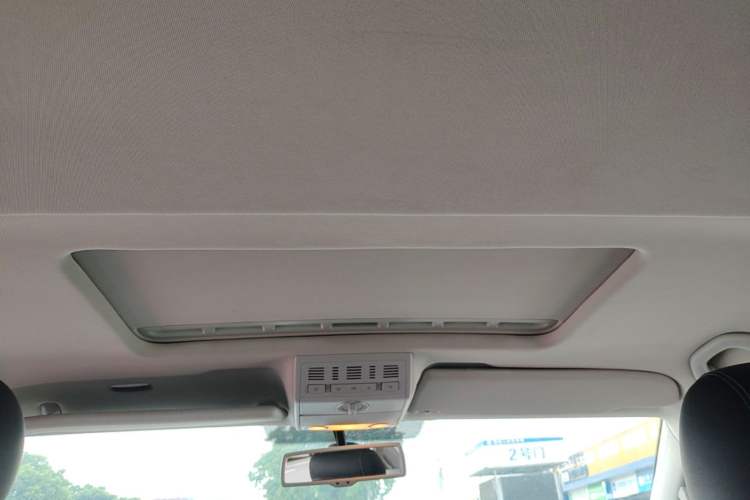 Used Volkswagen Multivan 2012 2.0 TSI Two-Wheel-Drive Luxury Edition Headliner