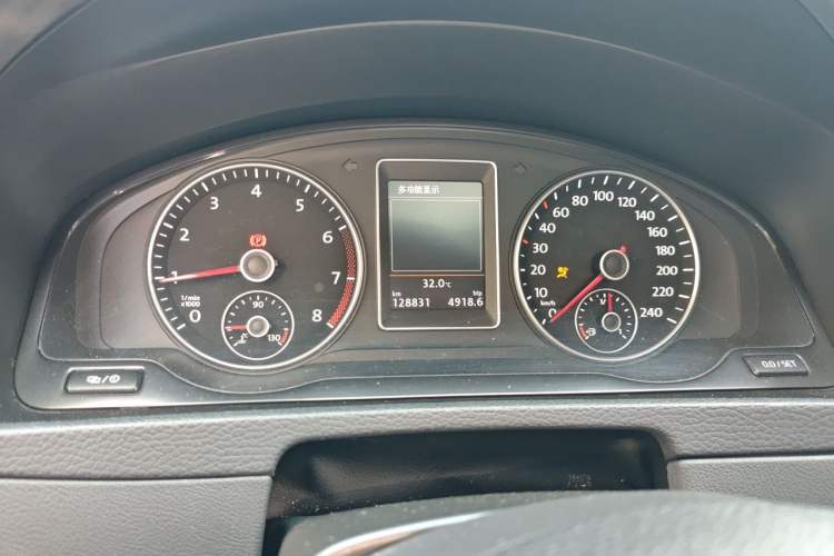 Used Volkswagen Multivan 2012 2.0 TSI Four-Wheel Drive Deluxe Edition Instrument Cluster