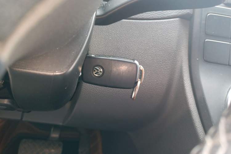 Used Volkswagen Multivan 2012 2.0 TSI Two-Wheel Drive Business Edition Interior 1