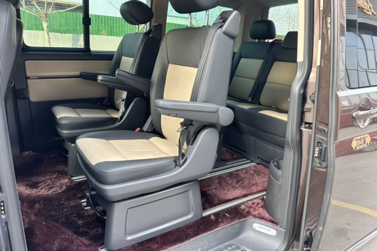 Used Volkswagen Multivan 2012 2.0 TSI Four-Wheel Drive Deluxe Edition Interior 8
