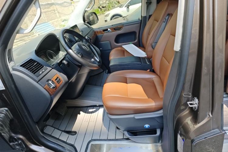 Used Volkswagen Multivan 2012 2.0 TSI Two-Wheel-Drive Luxury Edition Left Front Seat