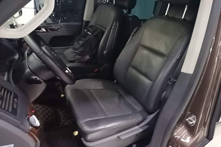 Used Volkswagen Multivan 2012 2.0 TSI Two-Wheel-Drive Luxury Edition Left Front Seat