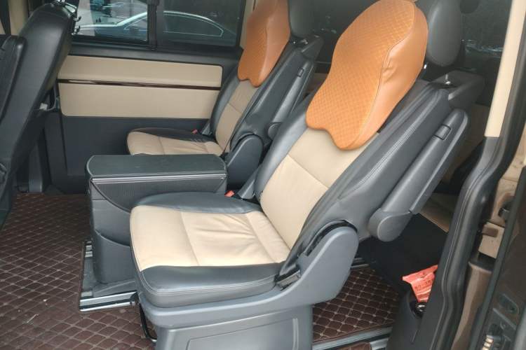 Used Volkswagen Multivan 2012 2.0 TSI Four-Wheel Drive Deluxe Edition Left Rear Seat