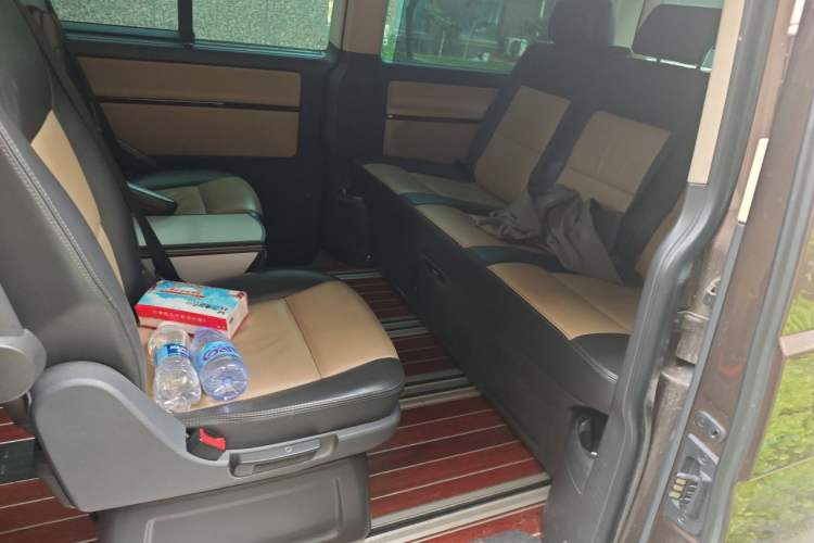 Used Volkswagen Multivan 2012 2.0 TSI Four-Wheel Drive Deluxe Edition Left Rear Seat