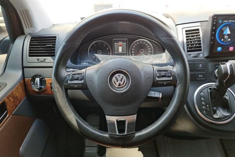 Used Volkswagen Multivan 2012 2.0 TSI Two-Wheel-Drive Luxury Edition Steering Wheel