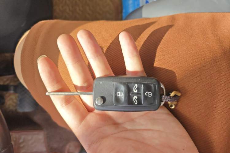 Used Volkswagen Multivan 2012 2.0 TSI Two-Wheel-Drive Luxury Edition Vehicle Key